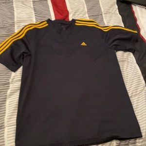 Men’s Large Adidas Tee